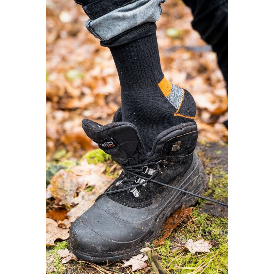 Men's snow boots, size 43