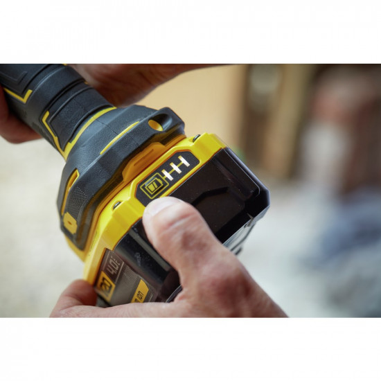 Stanley SFMCG400B-XJ angle grinder