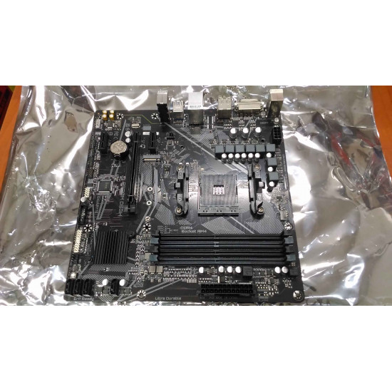 SALE OUT. | Gigabyte | USED, REFURBISHED, WITHOUT ORIGINAL PACKAGING AND ACCESSORIES, ONLY BACK PANEL INCLUDED | Gigabyte | USED, REFURBISHED, WITHOUT ORIGINAL PACKAGING AND ACCESSORIES, ONLY BACK PANEL INCLUDED