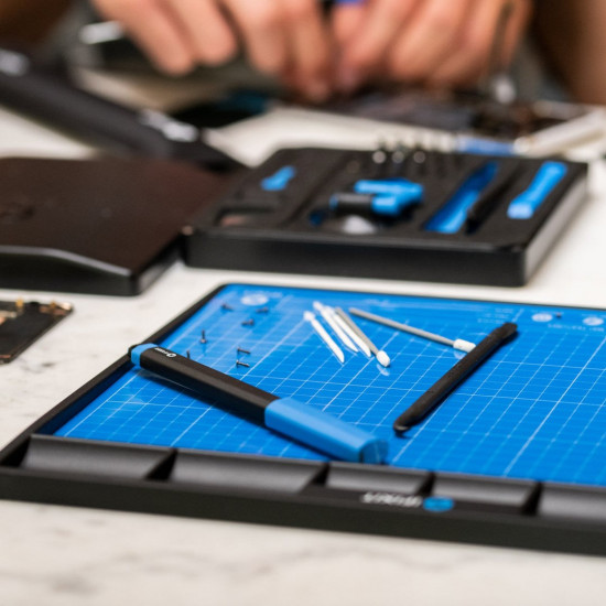 iFixit FixMat 1 tools