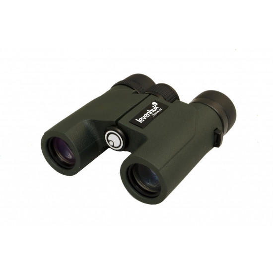 Excellent visibility and small dimensions. Magnification: 10x. Objective lens diameter: 25 mm