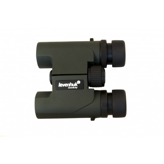 Excellent visibility and small dimensions. Magnification: 10x. Objective lens diameter: 25 mm