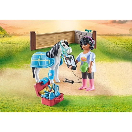 Figures set Horses 71497 Horse therapist