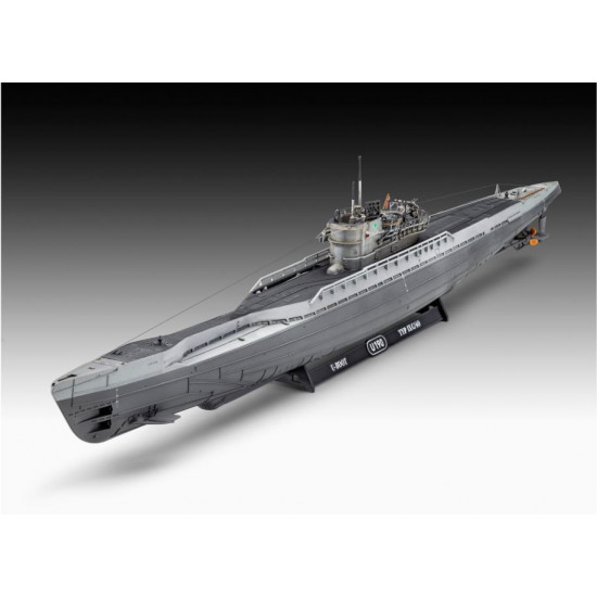 Model plastikowy German Submarine T.IX C/40 1/144