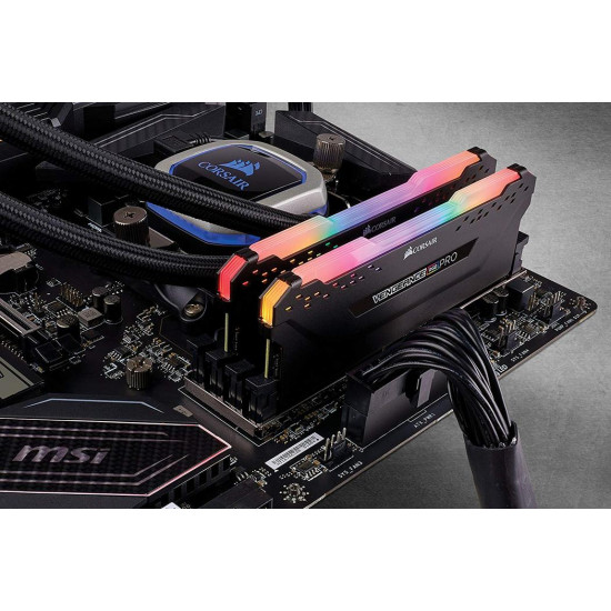 Corsair 32 GB DDR4 3600 MHz PC/server Registered No ECC No