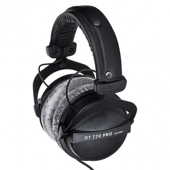 Beyerdynamic DT 770 PRO 250 Ω - closed studio headphones