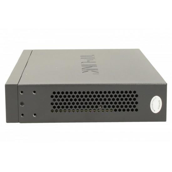 16-Port Gigabit Desktop/Rackmount Switch