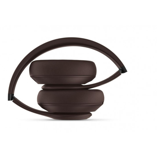 Beats Studio Pro Wireless Headphones - Deep brown