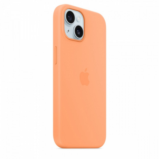 Silicone case with MagSafe for iPhone 15 - orange sorbet