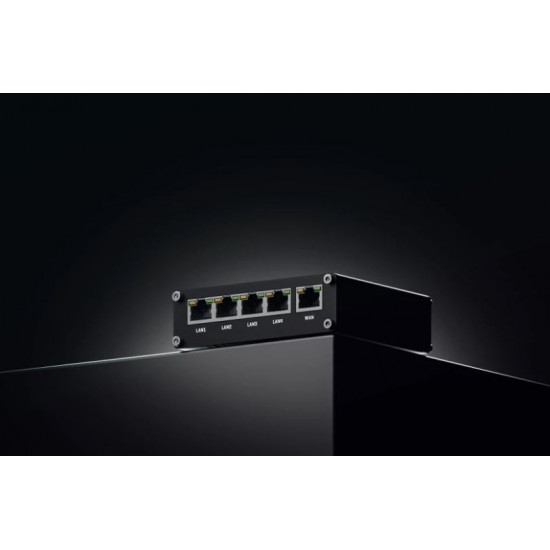 Router RUT301 4xLAN, 1xWAN, USB 2.0, 2xDI, 2xDO