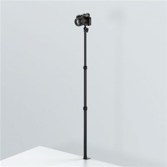 Elgato | Master Mount L | The ultimate space-saving standalone solution and all-essential host to a multitude of accessories Two sizes, each with a ball head, 1/4-inch screw and padded clamp. For precise height adjustment in setups where maximum stability